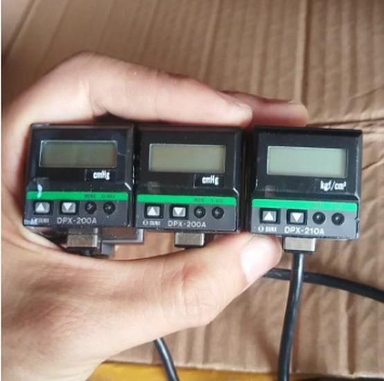 SUNX Digital Pressure Sensor DPX-200 Model 210
SUNX Digital Pressure Sensor DPX-200 Model 210