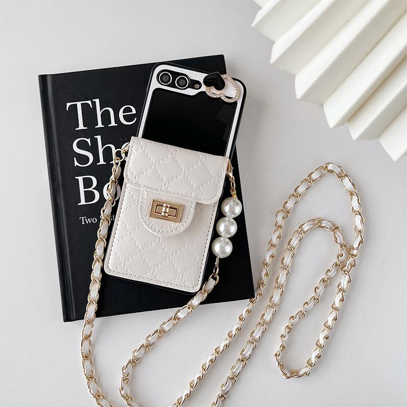 Love Lock Wallet Mobile Phone Case Is Suitable For Samsung Zflip5 Folding Screen Clamshell Type 6 Messenger Chain 7 Strap Light Luxury Samsung zflip3
Love Lock Wallet Mobile Phone Case Is Suitable For Samsung Zflip5 Folding Screen Clamshell Type 6 Messenger Chain 7 Strap Light Luxury Samsung zflip3