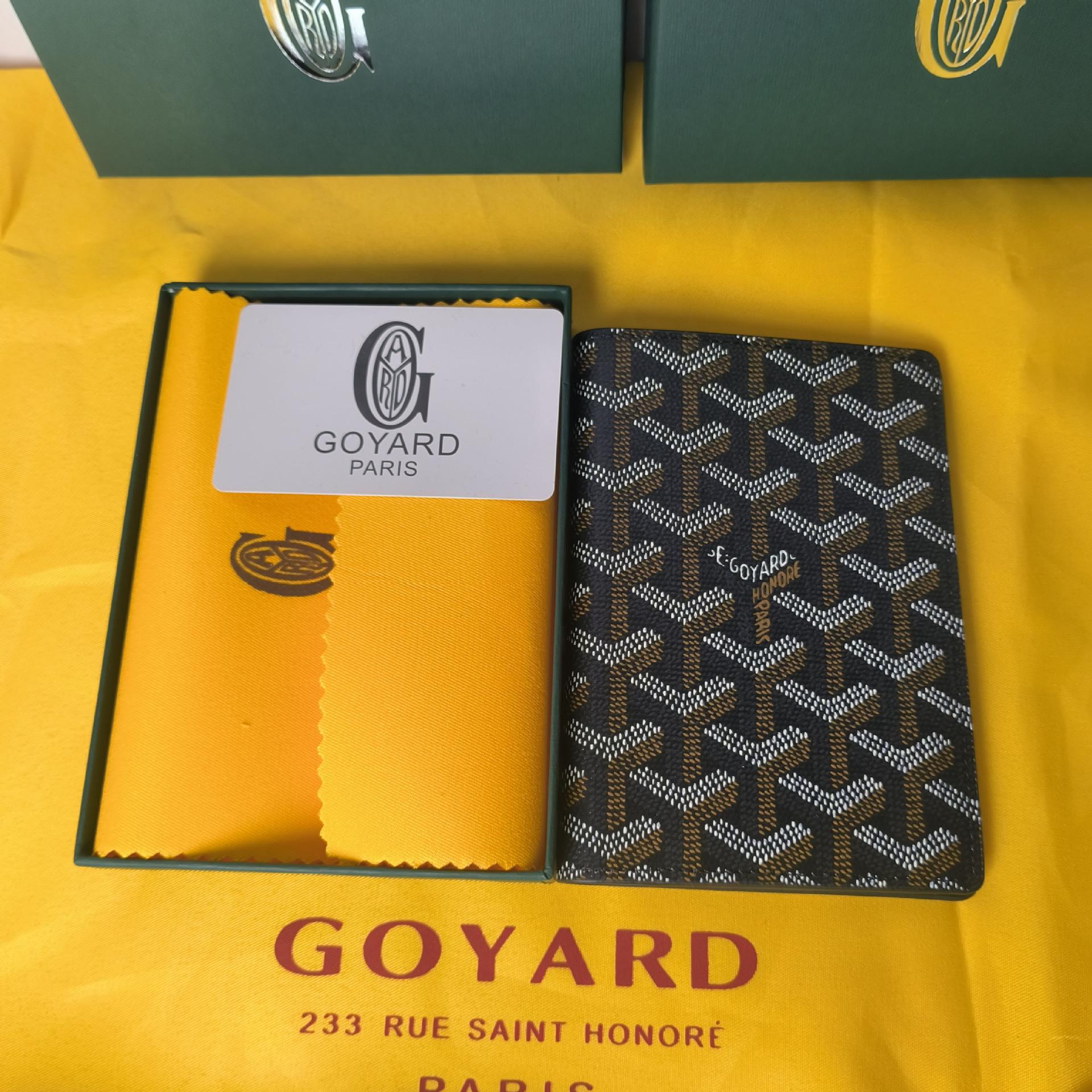 Goya Multi-Color Dog Tooth Passport Holder & ID Travel Pouch 14*10*0.5CM
Goya Multi-Color Dog Tooth Passport Holder & ID Travel Pouch 14*10*0.5CM