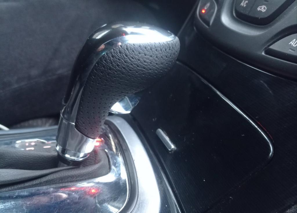 Ручка АКПП (дорогий тип-2, автомат) для Opel Astra J 2009-2015 рр.
Ручка АКПП (дорогий тип-2, автомат) для Opel Astra J 2009-2015 рр.