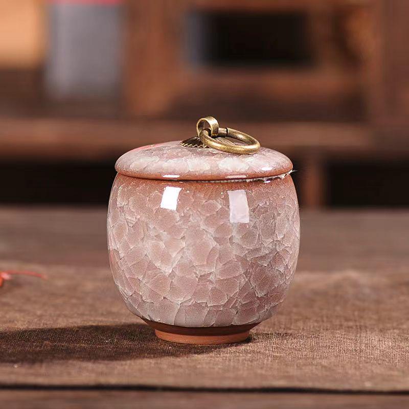 Портативная белая керамическая банка для чая с кракелюрной глазурью
Портативная белая керамическая банка для чая с кракелюрной глазурью