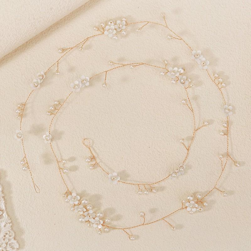 Hand-knitted Flower Imitation Pearl Hair Band Beautiful Wrought Iron White Bride Basic Style Girl Performance
Hand-knitted Flower Imitation Pearl Hair Band Beautiful Wrought Iron White Bride Basic Style Girl Performance