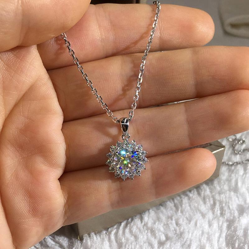 CAOSHI Exquisite Round Cut Cubic Zirconia Pendant Necklace for Women Bridal Wedding Neck Zircon Daily Collocation Wholesale WHITE&45cm
CAOSHI Exquisite Round Cut Cubic Zirconia Pendant Necklace for Women Bridal Wedding Neck Zircon Daily Collocation Wholesale WHITE&45cm