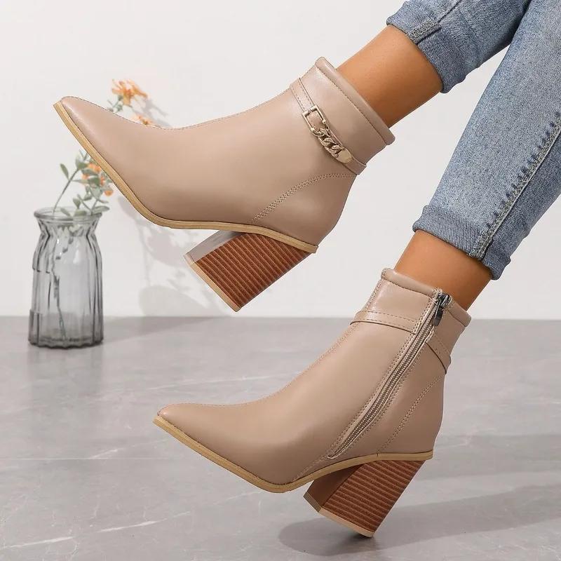 2024 High Quality Women s Shoes Metal Decoration Women s Boots Fashion Side Zipp Office and Career Sexy Pointed Toe Ankle Boots
2024 High Quality Women s Shoes Metal Decoration Women s Boots Fashion Side Zipp Office and Career Sexy Pointed Toe Ankle Boots