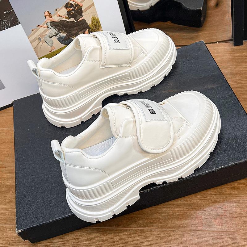Spring new little white shoes women s board shoes in Korean version of casual versatile Velcro thick-soled low-top student sports shoes 40
Spring new little white shoes women s board shoes in Korean version of casual versatile Velcro thick-soled low-top student sports shoes 40