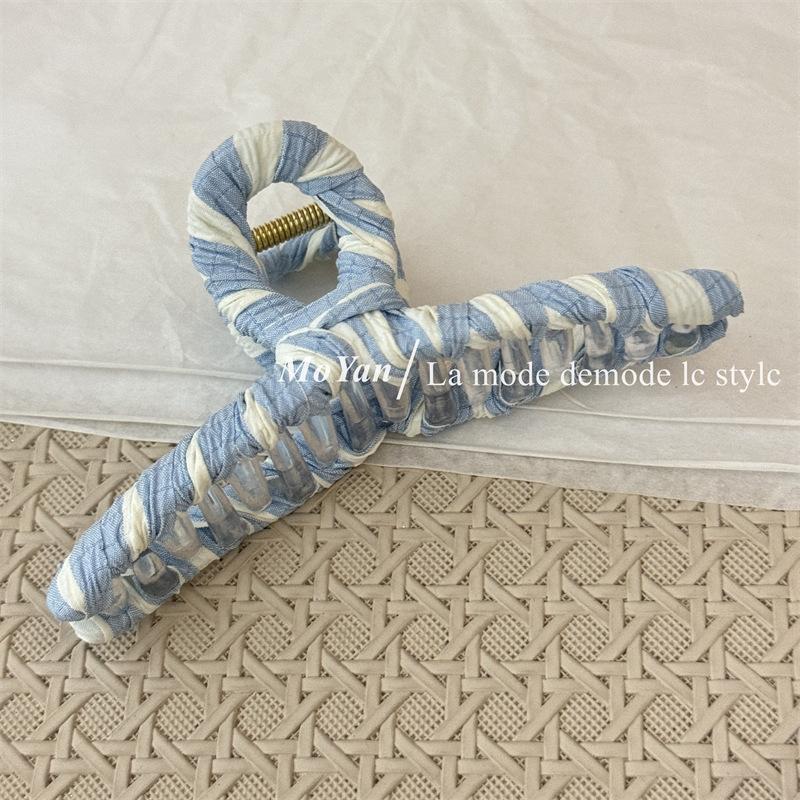 2025 New Large Hair Claw Clips for Women Textured Stripe Wrapped Fabric Claw Clip Elegant Oversized Shark Clip for Thick Hair
2025 New Large Hair Claw Clips for Women Textured Stripe Wrapped Fabric Claw Clip Elegant Oversized Shark Clip for Thick Hair