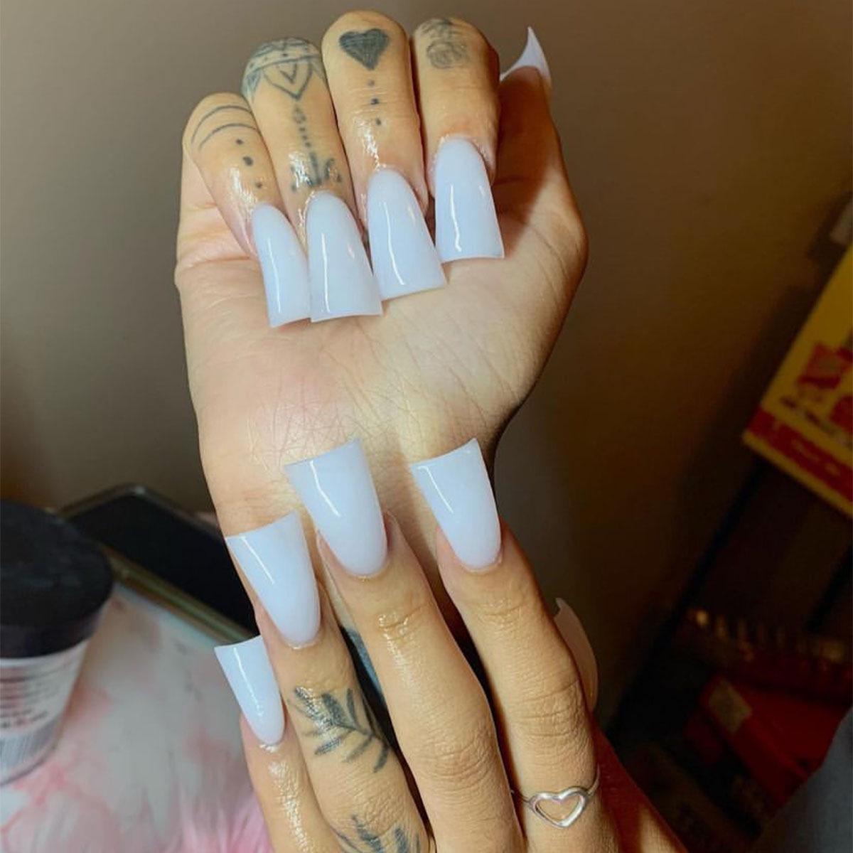 European & American Style White Duckbill False Nails - Removable & Wearable Solid Color Nail Art
European & American Style White Duckbill False Nails - Removable & Wearable Solid Color Nail Art