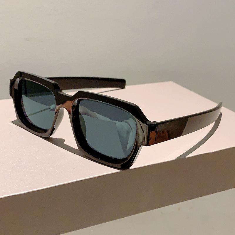Square Sunglasses Women For Men Vintage Sun Eyeglasses Luxurious Brand Style Designer Punk Hip Hop Popular Summer Candy Shades UV400
Square Sunglasses Women For Men Vintage Sun Eyeglasses Luxurious Brand Style Designer Punk Hip Hop Popular Summer Candy Shades UV400