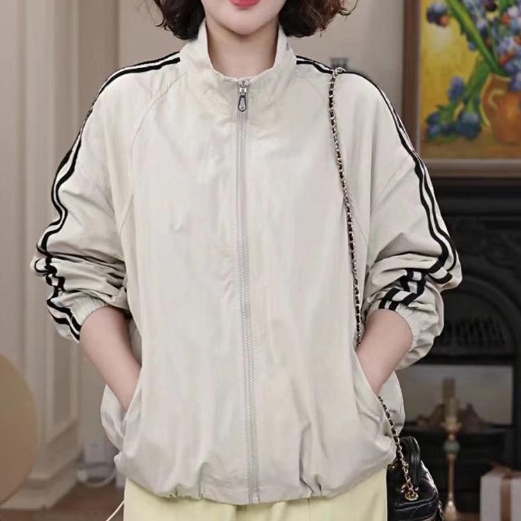 Women s 2025 Spring Lightweight Casual Zip-Up Sun Protection Jacket with Stand-up Collar. Extra Large
Women s 2025 Spring Lightweight Casual Zip-Up Sun Protection Jacket with Stand-up Collar. Extra Large