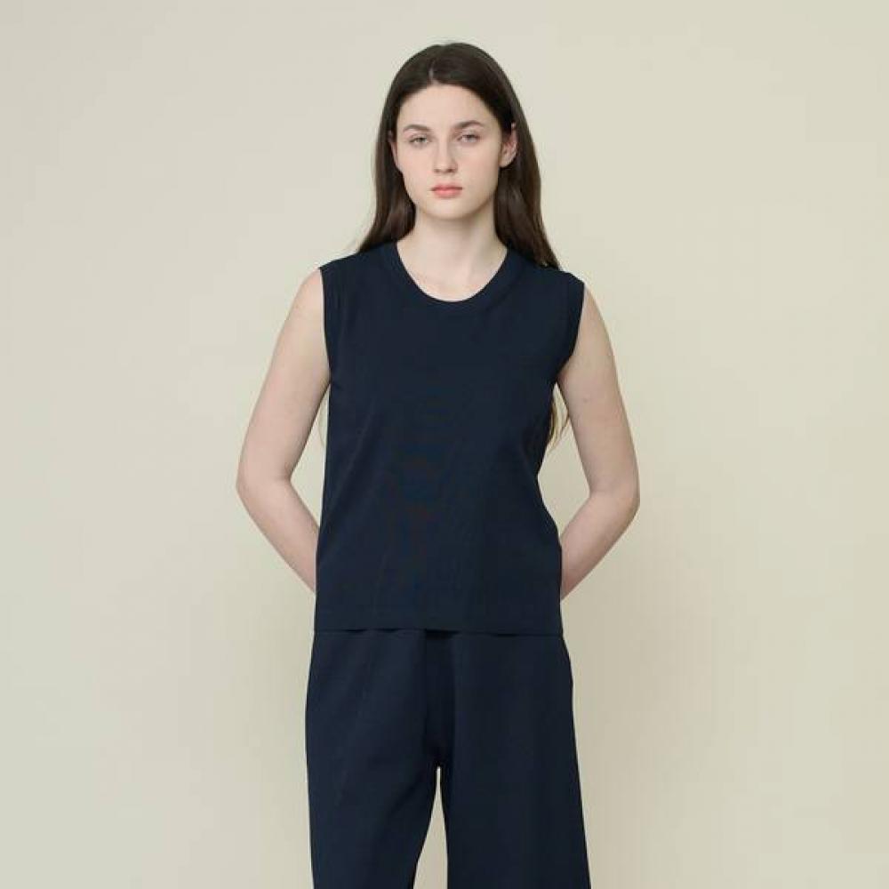 Bcbg Round Sleeveless Knit Pullover B6m3k307 Navy (55)/55
Bcbg Round Sleeveless Knit Pullover B6m3k307 Navy (55)/55