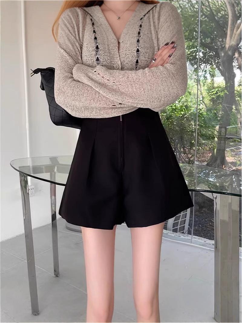 Women s High Waist Black Straight-Leg Shorts - New for 2025: Versatile Zip-Up, Casual Autumn/Winter Hot Pants 3XL
Women s High Waist Black Straight-Leg Shorts - New for 2025: Versatile Zip-Up, Casual Autumn/Winter Hot Pants 3XL