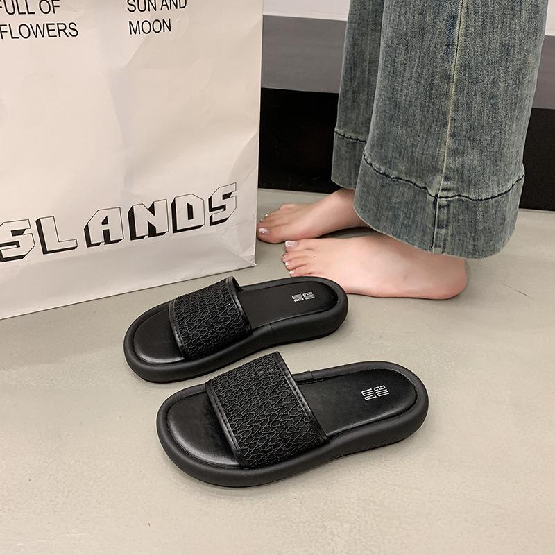 Thick-soled slippers women s new summer outer wear woven breathable cool slippers one pedal deodorant beach one-word drag 36 чёрный
Thick-soled slippers women s new summer outer wear woven breathable cool slippers one pedal deodorant beach one-word drag 36 чёрный