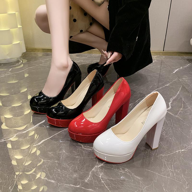 Large size super high heel women s shoes 2024 new hate day high shallow mouth pointed single shoes formal professional waterproof table high heels 35 чорний
Large size super high heel women s shoes 2024 new hate day high shallow mouth pointed single shoes formal professional waterproof table high heels 35 чорний