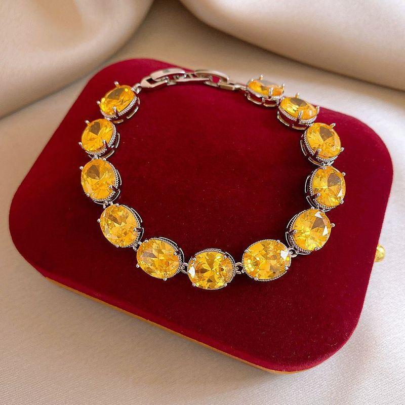 Geometric Zircon Round Clasp Bracelet With Fashionable Design For Women And Gift Giving YellowOval
Geometric Zircon Round Clasp Bracelet With Fashionable Design For Women And Gift Giving YellowOval
