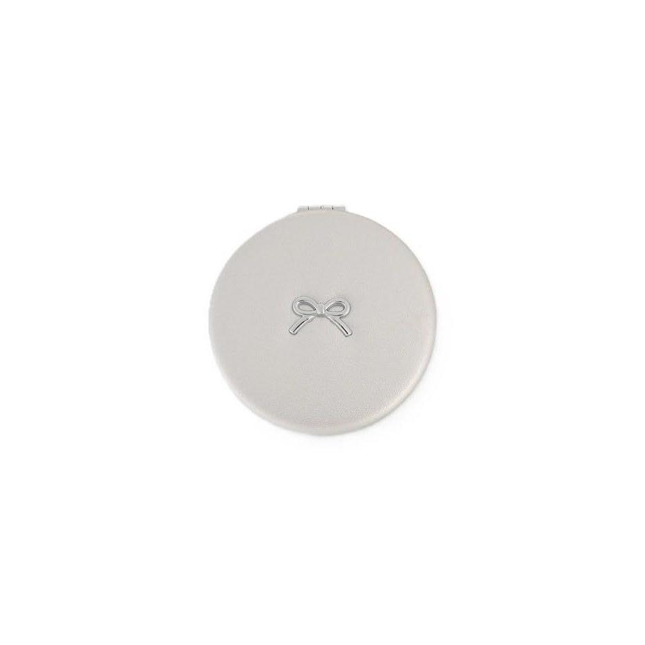 AfternoonTea LIVING Makeup Box FD53 Ribbon Compact Mirror Silver
AfternoonTea LIVING Makeup Box FD53 Ribbon Compact Mirror Silver
