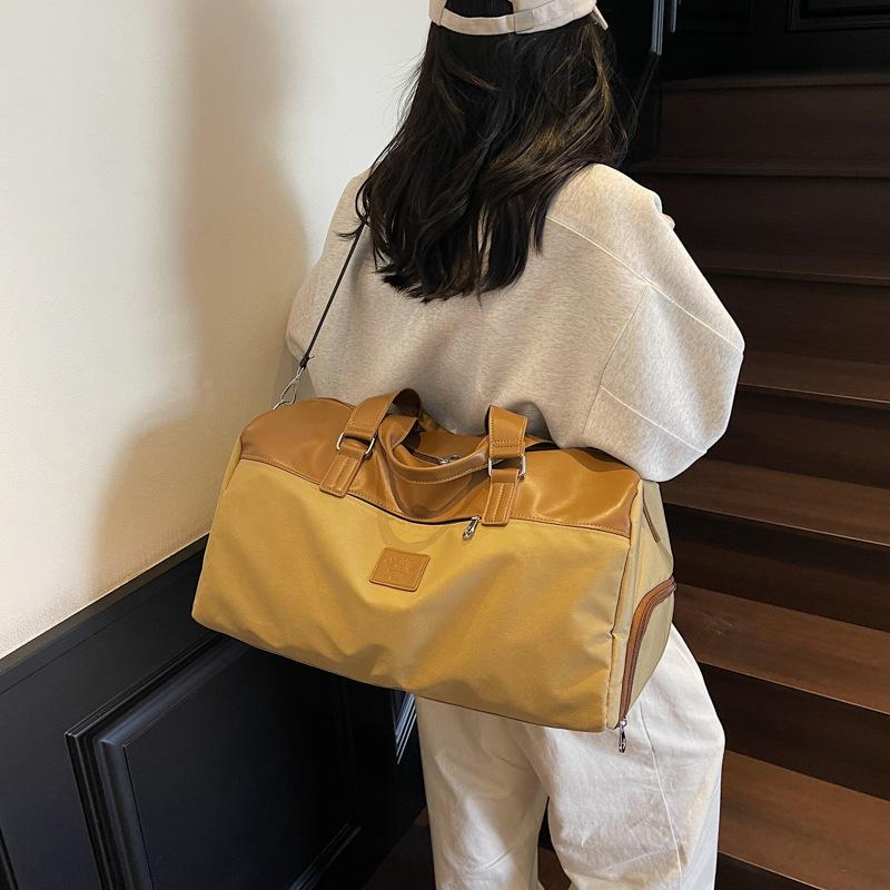 Ladies bag travel bag 2025 summer new fashion cloth shoulder bag high sense portable large capacity
Ladies bag travel bag 2025 summer new fashion cloth shoulder bag high sense portable large capacity