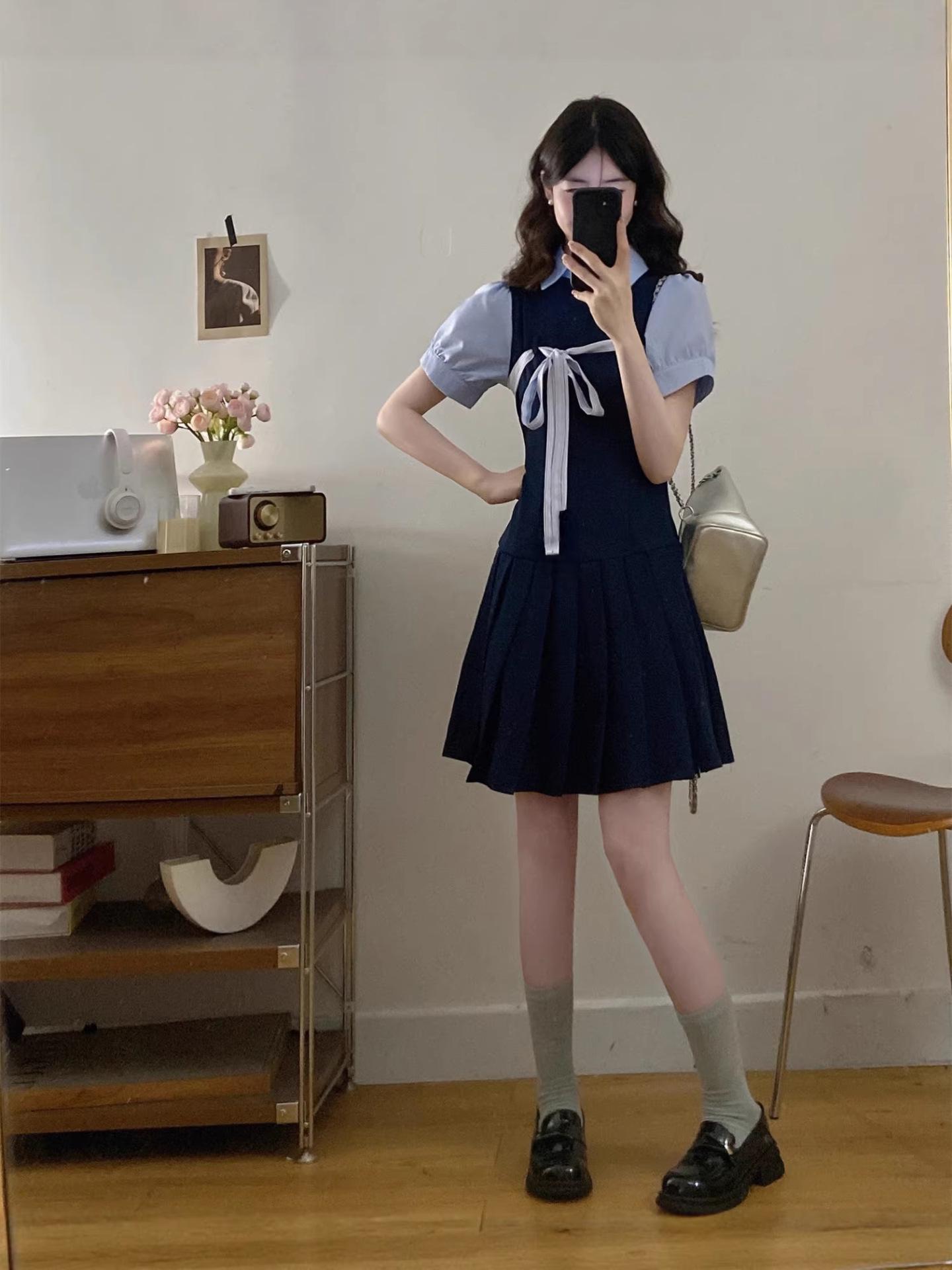 Plus Size Korean-Style Summer Slimming Two-Piece Dress with Tummy-Concealing Pleated Skirt 3XL
Plus Size Korean-Style Summer Slimming Two-Piece Dress with Tummy-Concealing Pleated Skirt 3XL