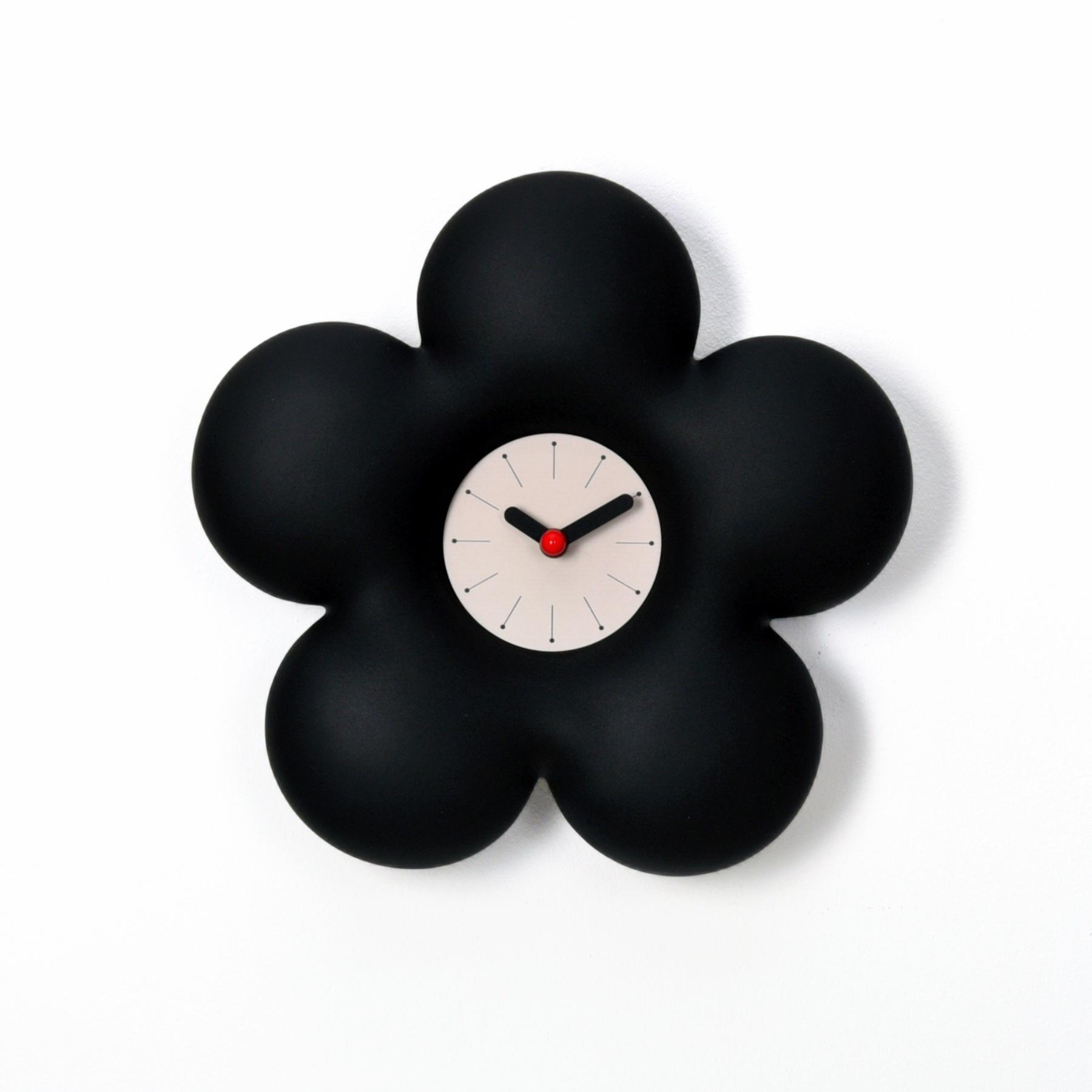 Black Medieval Style Creative Flower Texture Decorative Wall Clock Modern Home Fashion Soft Furnishing Living Room White Wall Clock Textured Black - 33 × 32cm - SZ17-3
Black Medieval Style Creative Flower Texture Decorative Wall Clock Modern Home Fashion Soft Furnishing Living Room White Wall Clock Textured Black - 33 × 32cm - SZ17-3