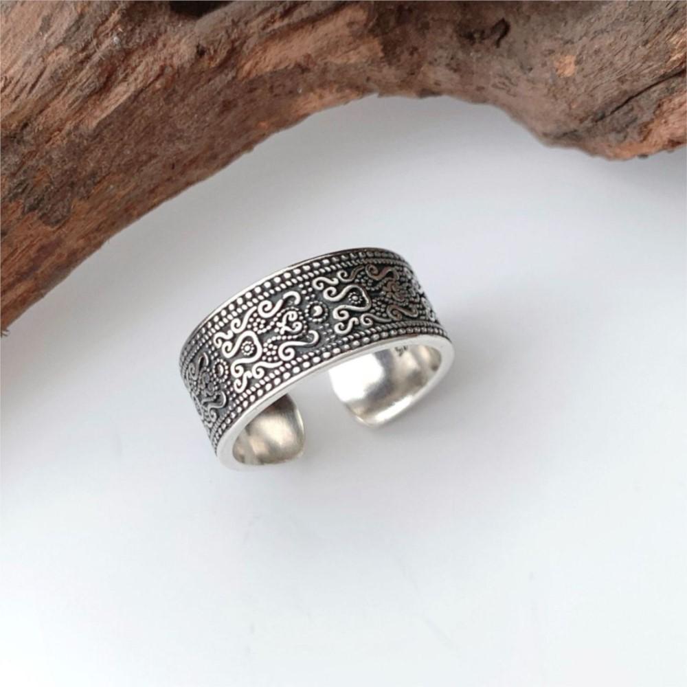 PANJBJ 925 Sterling Silver Grass Texture Rings for Women Retro Wide Design Punk Hip Hop Fashion Jewelry Gift Dropshipping
PANJBJ 925 Sterling Silver Grass Texture Rings for Women Retro Wide Design Punk Hip Hop Fashion Jewelry Gift Dropshipping