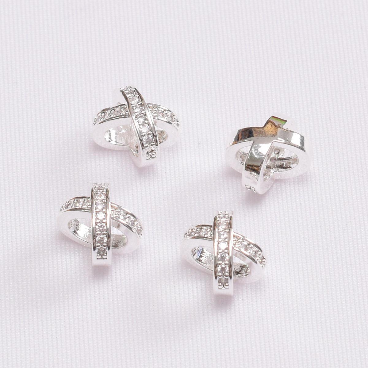 18K Gold Plated Colorfast Zircon Spacer Beads, Intersecting X-shaped 3D Accessories for DIY Bracelets
18K Gold Plated Colorfast Zircon Spacer Beads, Intersecting X-shaped 3D Accessories for DIY Bracelets