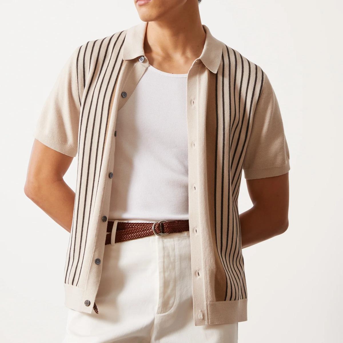 Men s Beige Short Sleeve Button-Up Cardigan with Black Vertical Stripes, Casual Open Front Knit Sweater M абрикосовый
Men s Beige Short Sleeve Button-Up Cardigan with Black Vertical Stripes, Casual Open Front Knit Sweater M абрикосовый