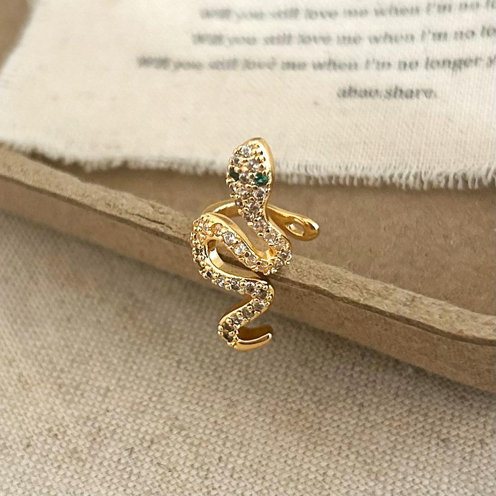 Korean Version Niche Design Snake Shaped Ear Bone Clip Fashionable and Versatile Daily Commuting Light Luxury High-end Ear Accessories for Women
Korean Version Niche Design Snake Shaped Ear Bone Clip Fashionable and Versatile Daily Commuting Light Luxury High-end Ear Accessories for Women