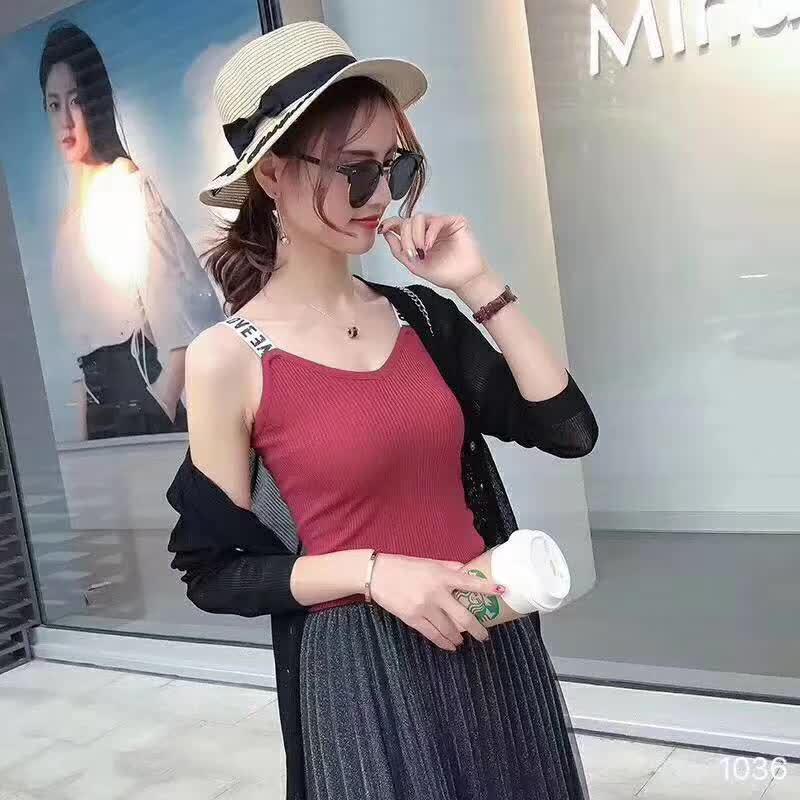 «Женский шикарный трикотажный жилет Ice Silk с V-образным вырезом и ремешком с буквами 2025 года» One Size абрикосовый
«Женский шикарный трикотажный жилет Ice Silk с V-образным вырезом и ремешком с буквами 2025 года» One Size абрикосовый