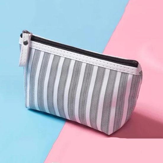 Женская многофункциональная дорожная косметичка, однотонная полосатая сумка для хранения, простая сумка для губной помады 14*6.5*10.5cm
Женская многофункциональная дорожная косметичка, однотонная полосатая сумка для хранения, простая сумка для губной помады 14*6.5*10.5cm