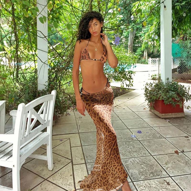 Сексуальный комплект бикини из 3 предметов в полоску зебры, летняя пляжная одежда 2022, треугольный купальник-бикини с пляжной юбкой, купальный костюм, накидка A1554
Сексуальный комплект бикини из 3 предметов в полоску зебры, летняя пляжная одежда 2022, треугольный купальник-бикини с пляжной юбкой, купальный костюм, накидка A1554