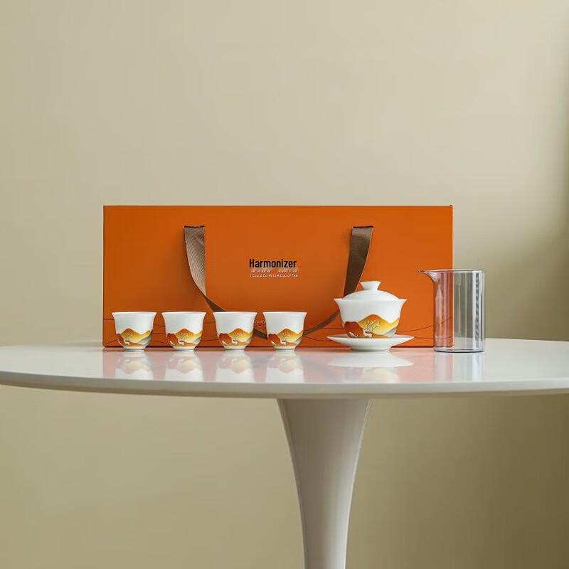 Zhi Zhe Jue Qi Deer Companion 6-Piece Ceramic Tea Set
Zhi Zhe Jue Qi Deer Companion 6-Piece Ceramic Tea Set