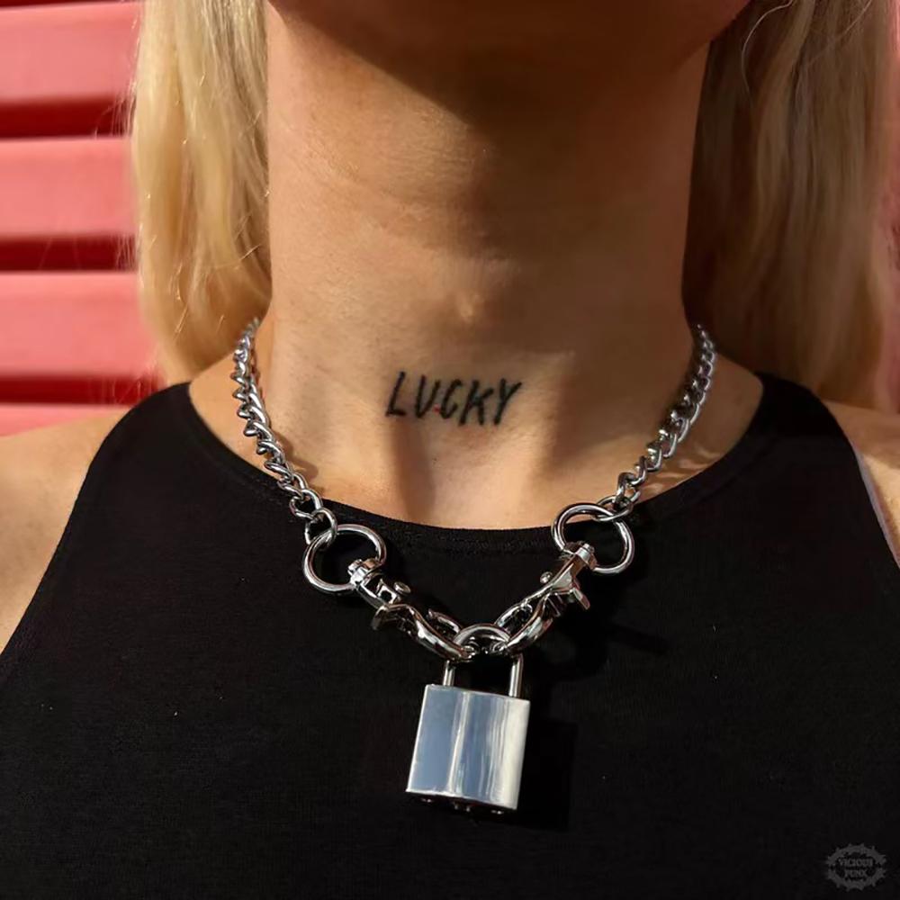 Retro Punk Fashion Exaggerated Thick Chain Necklace Simple New Couple Multi-Layer Lock Necklace Unisex Jewelry Accessories Other
Retro Punk Fashion Exaggerated Thick Chain Necklace Simple New Couple Multi-Layer Lock Necklace Unisex Jewelry Accessories Other