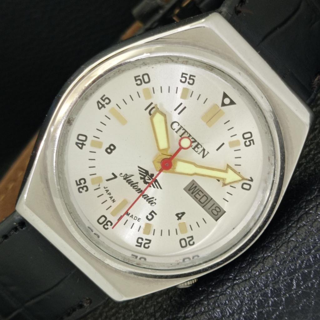 VINTAGE CITIZEN AUTOMATIC 8200 JAPAN MENS SILVER COLOR DIAL WATCH a500305-2 R151b-a500305
VINTAGE CITIZEN AUTOMATIC 8200 JAPAN MENS SILVER COLOR DIAL WATCH a500305-2 R151b-a500305