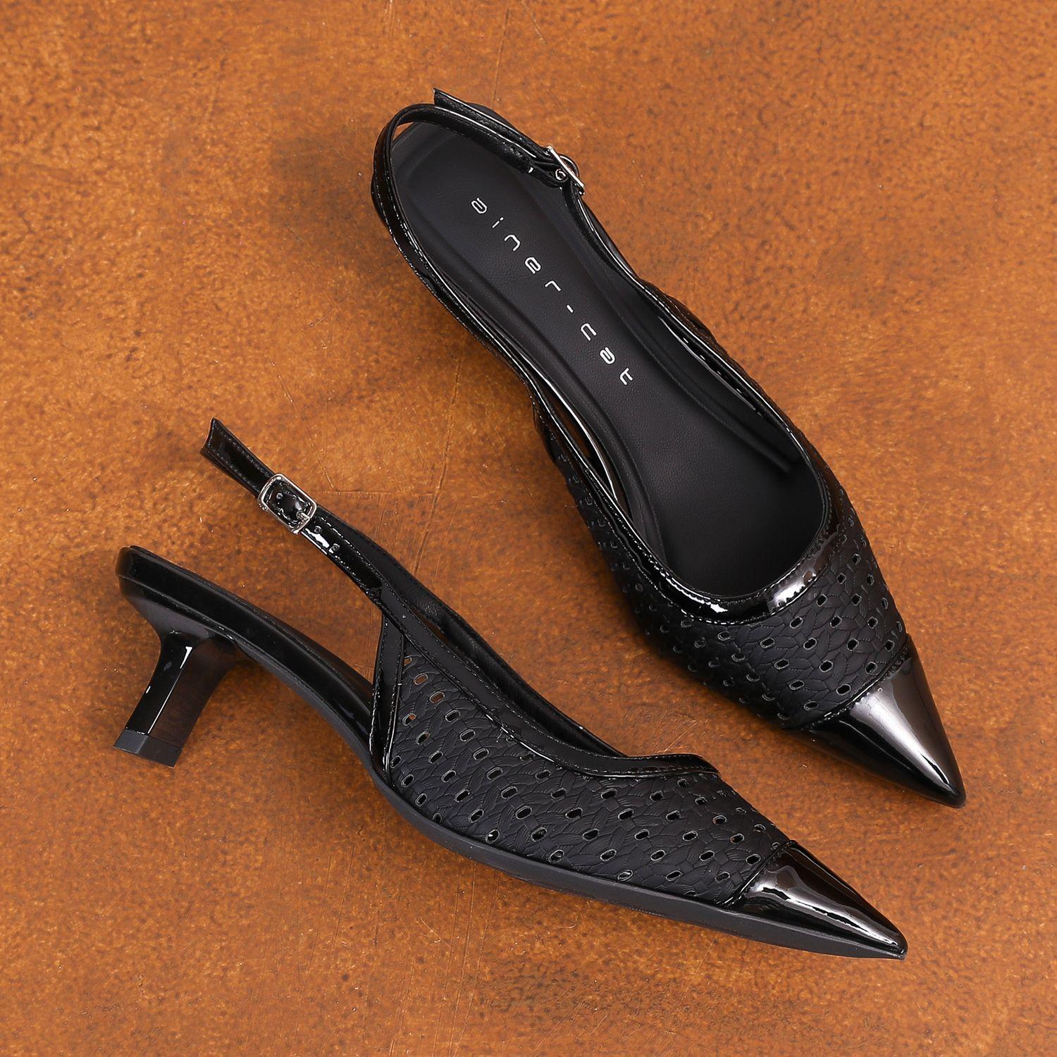 59006 high heels women s thick heel summer 2025 new splicing empty sandals pointed French empty single shoes 34
59006 high heels women s thick heel summer 2025 new splicing empty sandals pointed French empty single shoes 34