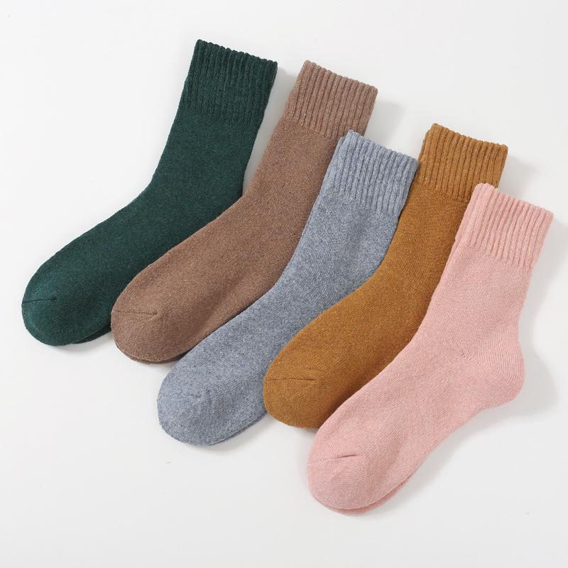 5/10 Pairs Casual Autumn and Winter Socks: Women s Thickened Warm Fleece Socks Mid Calf Solid Color Faux Wool Socks Home High Calf Floor Socks 5 Pairs
5/10 Pairs Casual Autumn and Winter Socks: Women s Thickened Warm Fleece Socks Mid Calf Solid Color Faux Wool Socks Home High Calf Floor Socks 5 Pairs