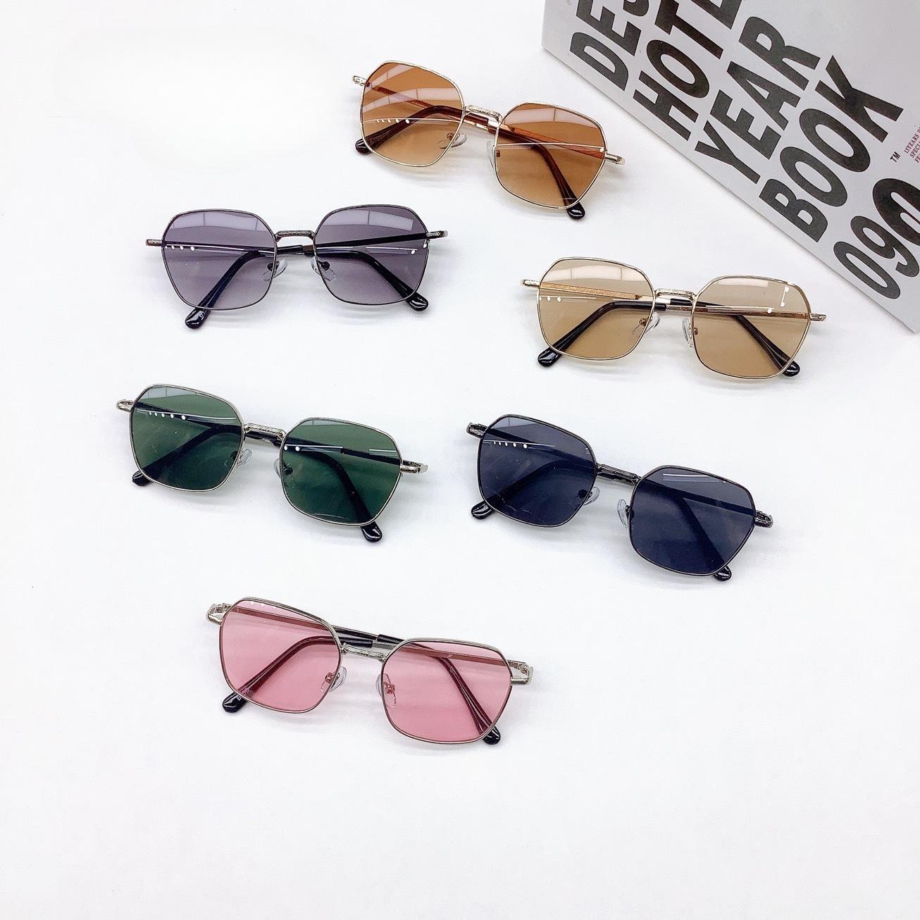 Vintage Fashion Trend Children S Sunglasses Uv Protection Fashion Box Internet Celebrity Personality Baby Sunglasses
Vintage Fashion Trend Children S Sunglasses Uv Protection Fashion Box Internet Celebrity Personality Baby Sunglasses