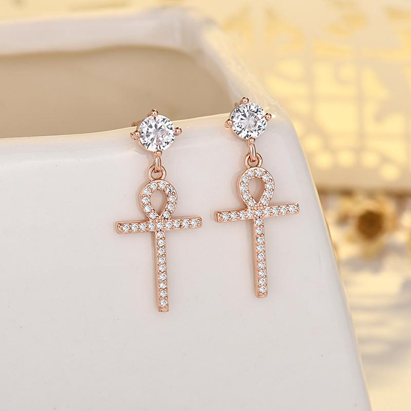 Popular Full Zircon Earbud Cross Butterfly Earrings Star Moon Hip-hop Earrings Explosive Gold-plated Earrings
Popular Full Zircon Earbud Cross Butterfly Earrings Star Moon Hip-hop Earrings Explosive Gold-plated Earrings