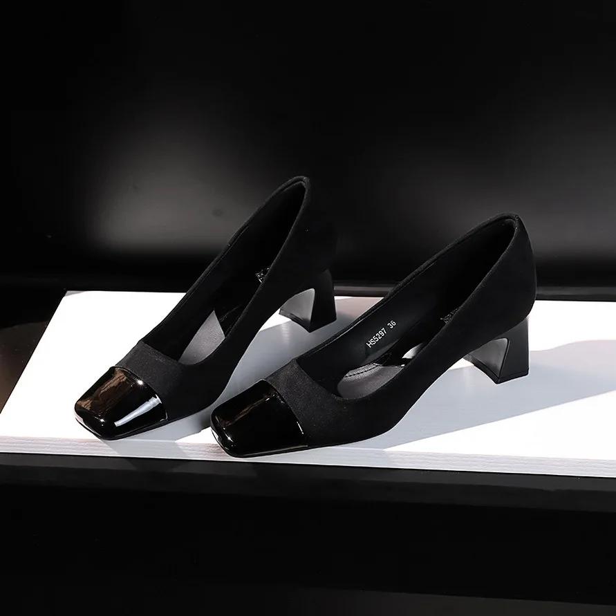 Woman Black Suede Coarse Following Heels Fashion Square Toe Shallow Mouth Single Shoes 2024 Autumn Outdoor Ladies Mary Jane Shoe 36
Woman Black Suede Coarse Following Heels Fashion Square Toe Shallow Mouth Single Shoes 2024 Autumn Outdoor Ladies Mary Jane Shoe 36