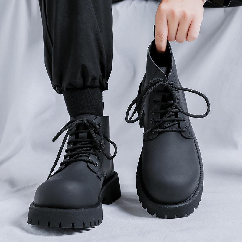 Derby Martin boots men s high-top leather shoes locomotive boots breathable heightening leather boots upturned boots 8230-R 38 чёрный
Derby Martin boots men s high-top leather shoes locomotive boots breathable heightening leather boots upturned boots 8230-R 38 чёрный