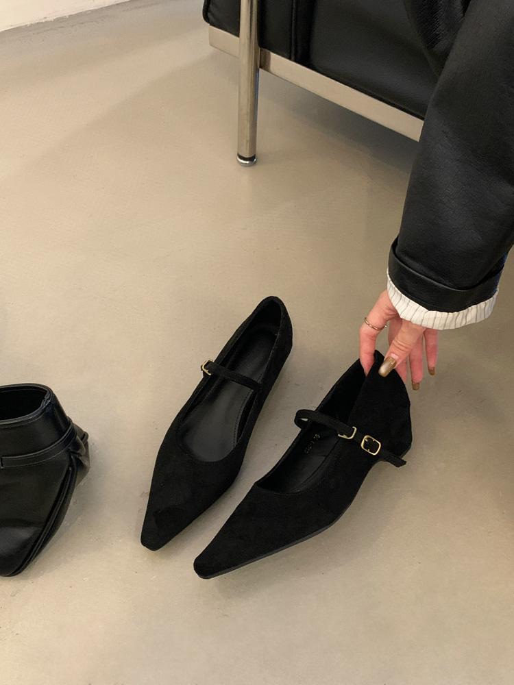 French suede leopard print pointed head thick heel single shoes women s shoes 2025 new autumn word with Mary Jane commuter shoes 40 чорний
French suede leopard print pointed head thick heel single shoes women s shoes 2025 new autumn word with Mary Jane commuter shoes 40 чорний