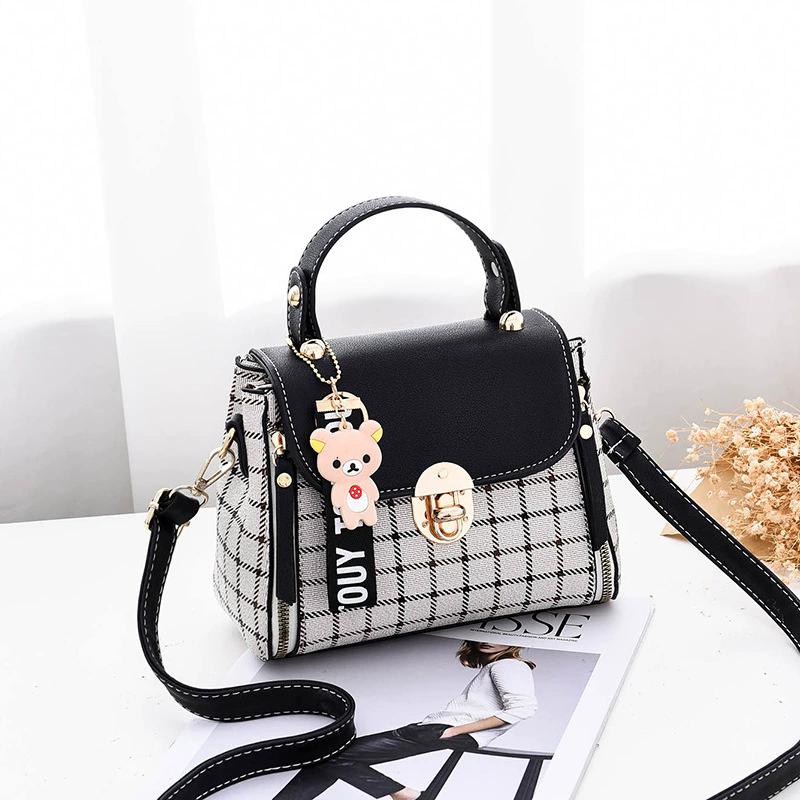Women s Plaid Pattern Handbag, PU Leather Crossbody Bag with Buckle Decor & Flap Design, Elegant Fashion Purse for Daily Use & Gift чёрный
Women s Plaid Pattern Handbag, PU Leather Crossbody Bag with Buckle Decor & Flap Design, Elegant Fashion Purse for Daily Use & Gift чёрный