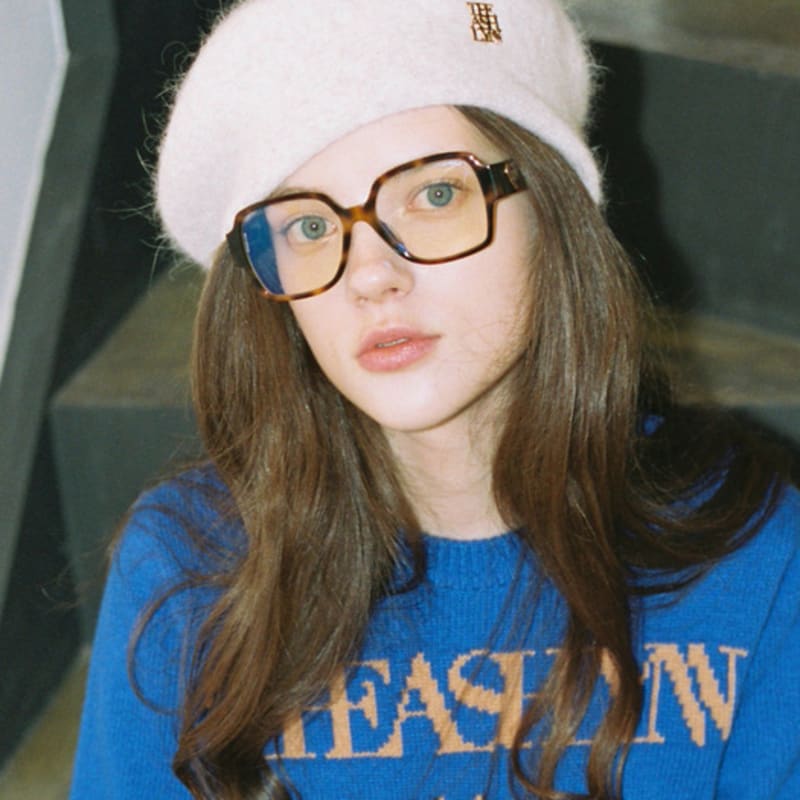 БЕРЕТ ИЗ МЯГКОГО ТРИКОТАЖА ЭШЛИНН (4 ЦВЕТА) BLACK
БЕРЕТ ИЗ МЯГКОГО ТРИКОТАЖА ЭШЛИНН (4 ЦВЕТА) BLACK