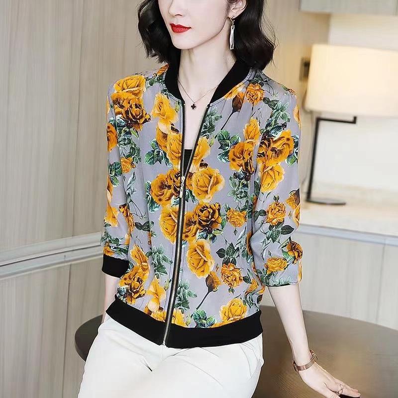 Women s Fashionable Printed Thin Baseball Jacket - Spring/Summer Sun Protection, Plus Size, for Middle-Aged Mothers XL
Women s Fashionable Printed Thin Baseball Jacket - Spring/Summer Sun Protection, Plus Size, for Middle-Aged Mothers XL