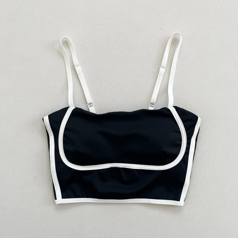 Women s Contrast Color Fitness Tank Top with Chest Pads - Stylish Back Design for Yoga & Pilates Extra Extra Large
Women s Contrast Color Fitness Tank Top with Chest Pads - Stylish Back Design for Yoga & Pilates Extra Extra Large