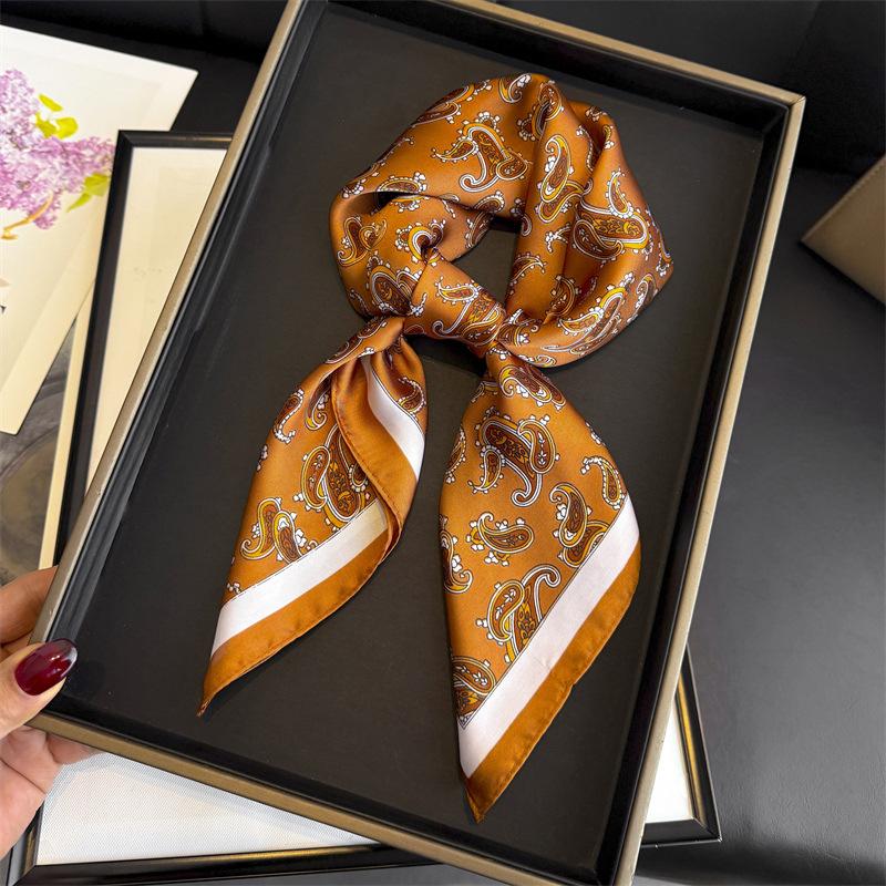 Scarf Print Hijab Silk Woman Shawl Wraps Bandana Headband Ribbon Headscarf Neckerchief Handkerchief Luxury Brands Designer Femme 70x70cm
Scarf Print Hijab Silk Woman Shawl Wraps Bandana Headband Ribbon Headscarf Neckerchief Handkerchief Luxury Brands Designer Femme 70x70cm