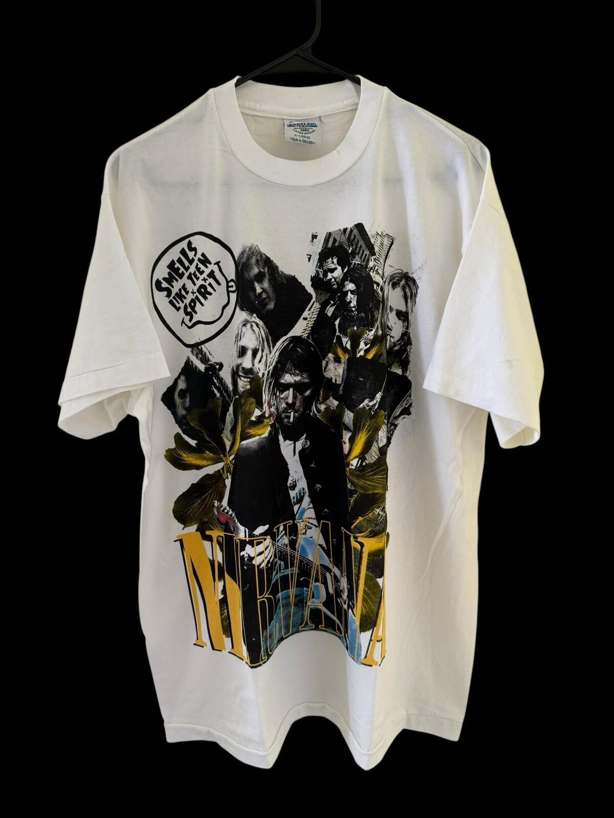 26 Нирвана Smells Like Teen Spirit Постер Гранж Футболка XL Современная Перепечатка Унисекс Футболка L
26 Нирвана Smells Like Teen Spirit Постер Гранж Футболка XL Современная Перепечатка Унисекс Футболка L
