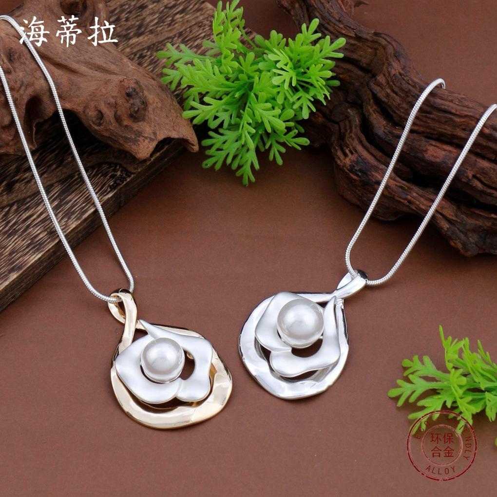 New matte hollow pearl inlaid flower long pendant women s exaggerated geometric flower long necklace
New matte hollow pearl inlaid flower long pendant women s exaggerated geometric flower long necklace