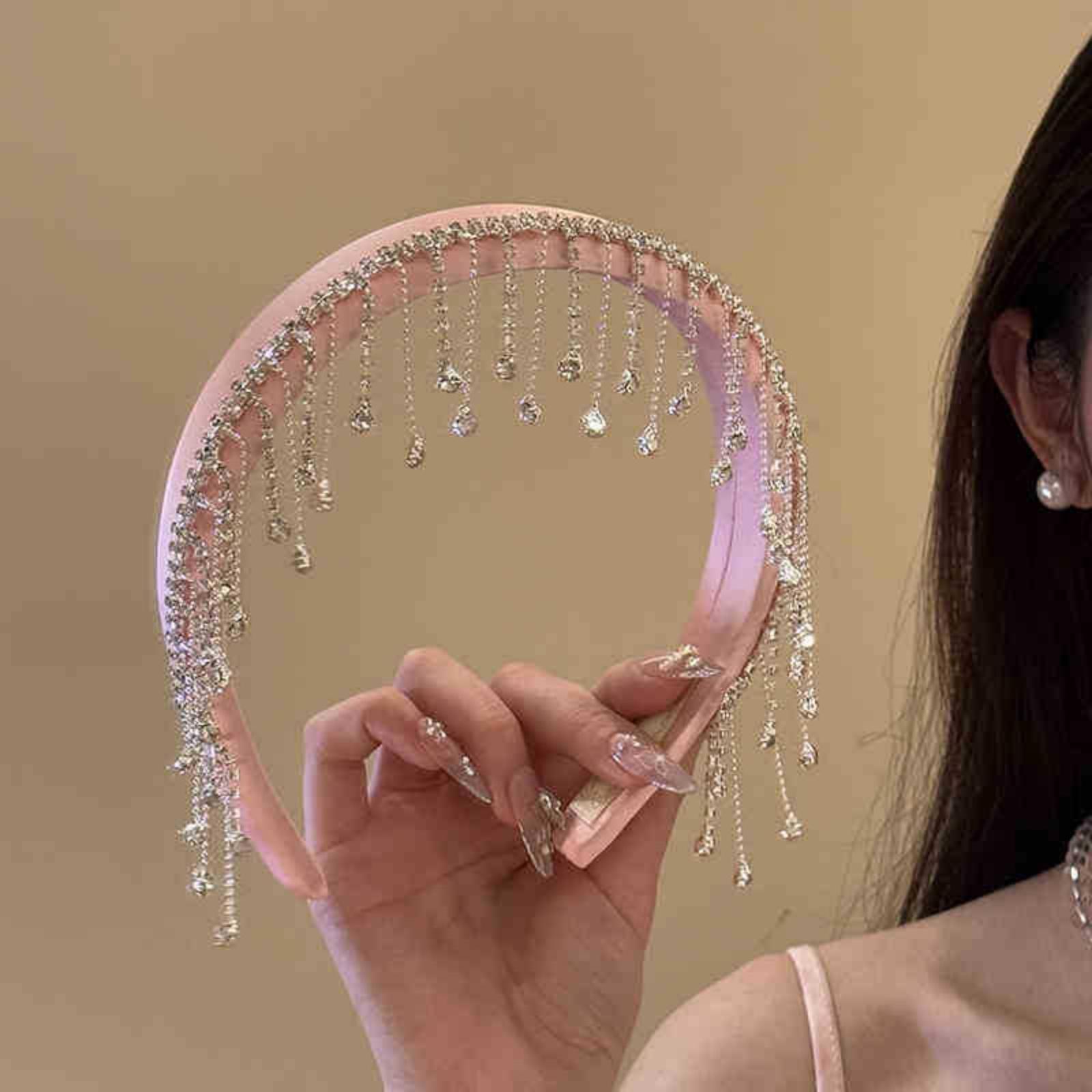Diamond Tassel Flocked Hair Band Purple Spring Summer Hair Accessories for Women Delicate Premium Sense Headband Boho Hairpiece розовый
Diamond Tassel Flocked Hair Band Purple Spring Summer Hair Accessories for Women Delicate Premium Sense Headband Boho Hairpiece розовый