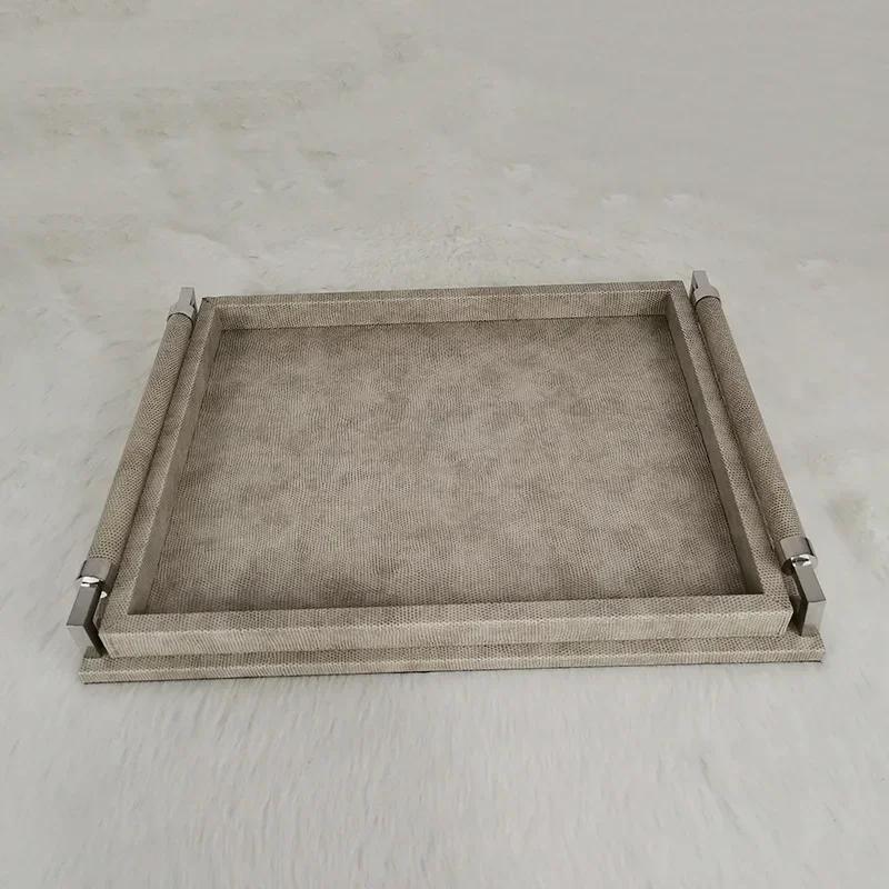 Storage Wooden Tray Leather Plate European Gray Metal Tray Rectangle with Handle Home Hotel Storage Ornaments Serving Plate
Storage Wooden Tray Leather Plate European Gray Metal Tray Rectangle with Handle Home Hotel Storage Ornaments Serving Plate
