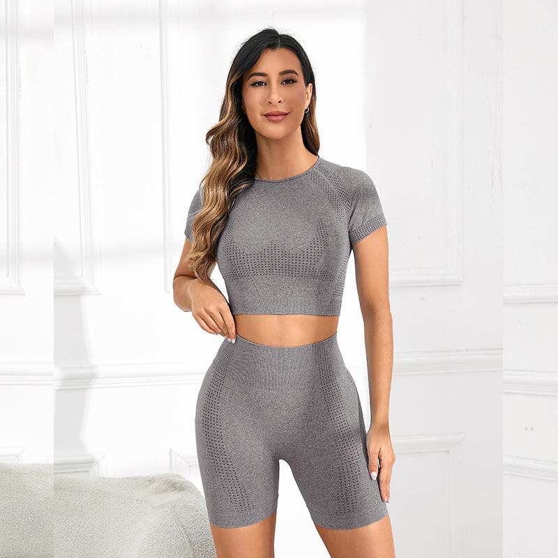 High-End Women’s European & American Two-Piece Yoga & Fitness Set - Summer Edition Small темно-сірий
High-End Women’s European & American Two-Piece Yoga & Fitness Set - Summer Edition Small темно-сірий