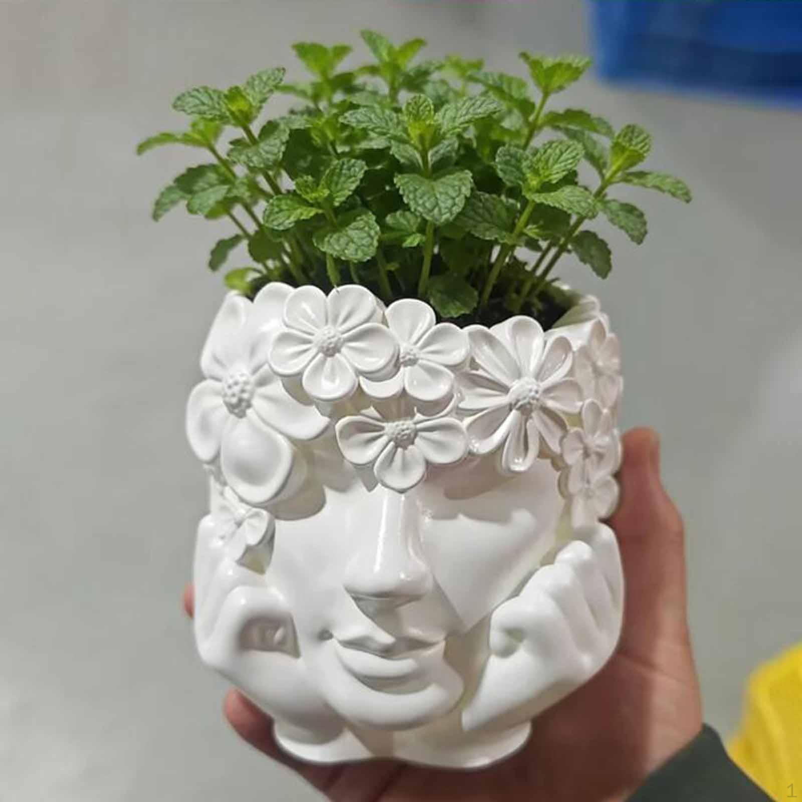 Face Shaped Makeup Brush Holder Desk Cosmetics Organizer Gift Pen Pencil for Office Supplies
Face Shaped Makeup Brush Holder Desk Cosmetics Organizer Gift Pen Pencil for Office Supplies